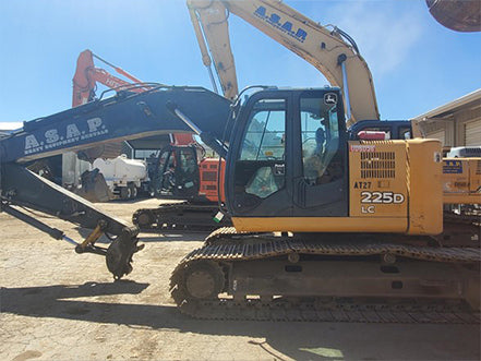 Deere 2011 225D Yellow excavator heavy machinery for sale near corona ca by westrax machinery