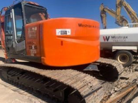 ちゃっか太郎 2011 HITACHI ZX225US LC-3 | Westrax Machinery