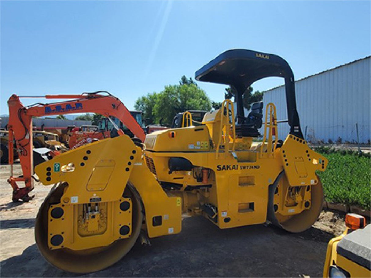 Heavy Machinery for sale sakai SW774ND near Corona CA left